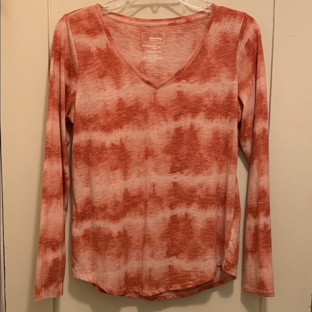 Sonoma Goods For Life Everyday Long Sleeve V-Neck Tee Tie-Dyed Look Coral Print